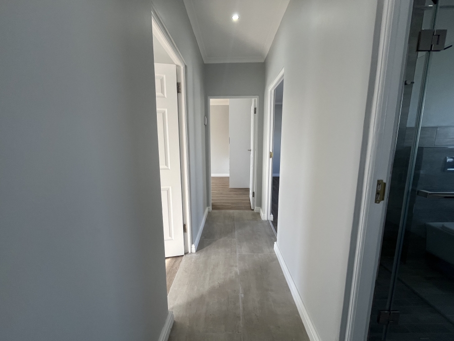 4 Bedroom Property for Sale in Sandown Western Cape